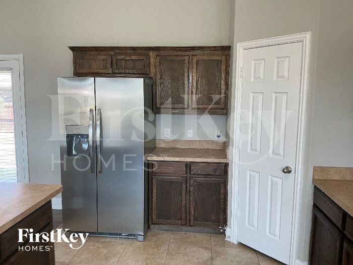 Building Photo - 15635 Gatsby Ln
