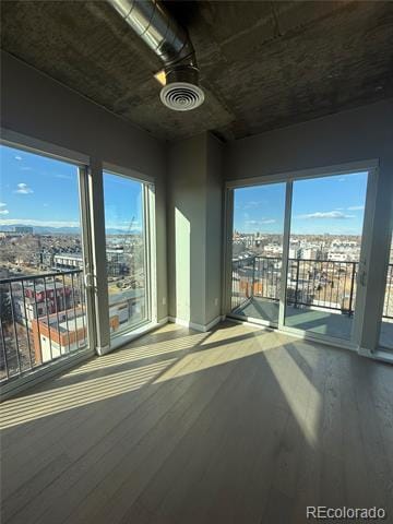 Building Photo - 1515 Julian St