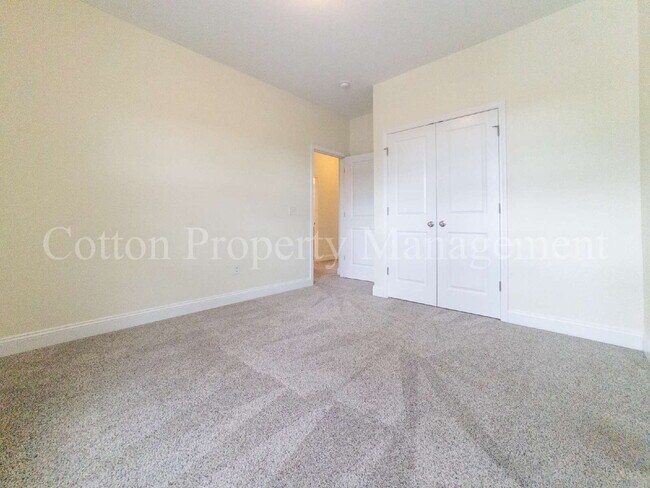 Building Photo - 7445 Darius Dr