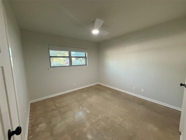 Building Photo - 1214 Arthur Stiles Rd