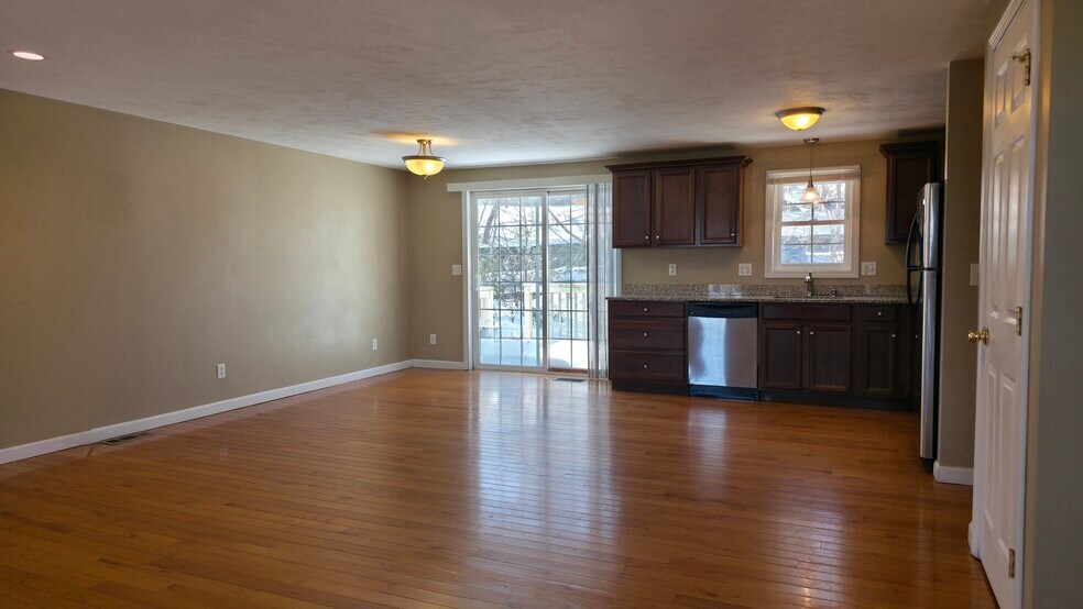 Building Photo - 1 Rosamond St