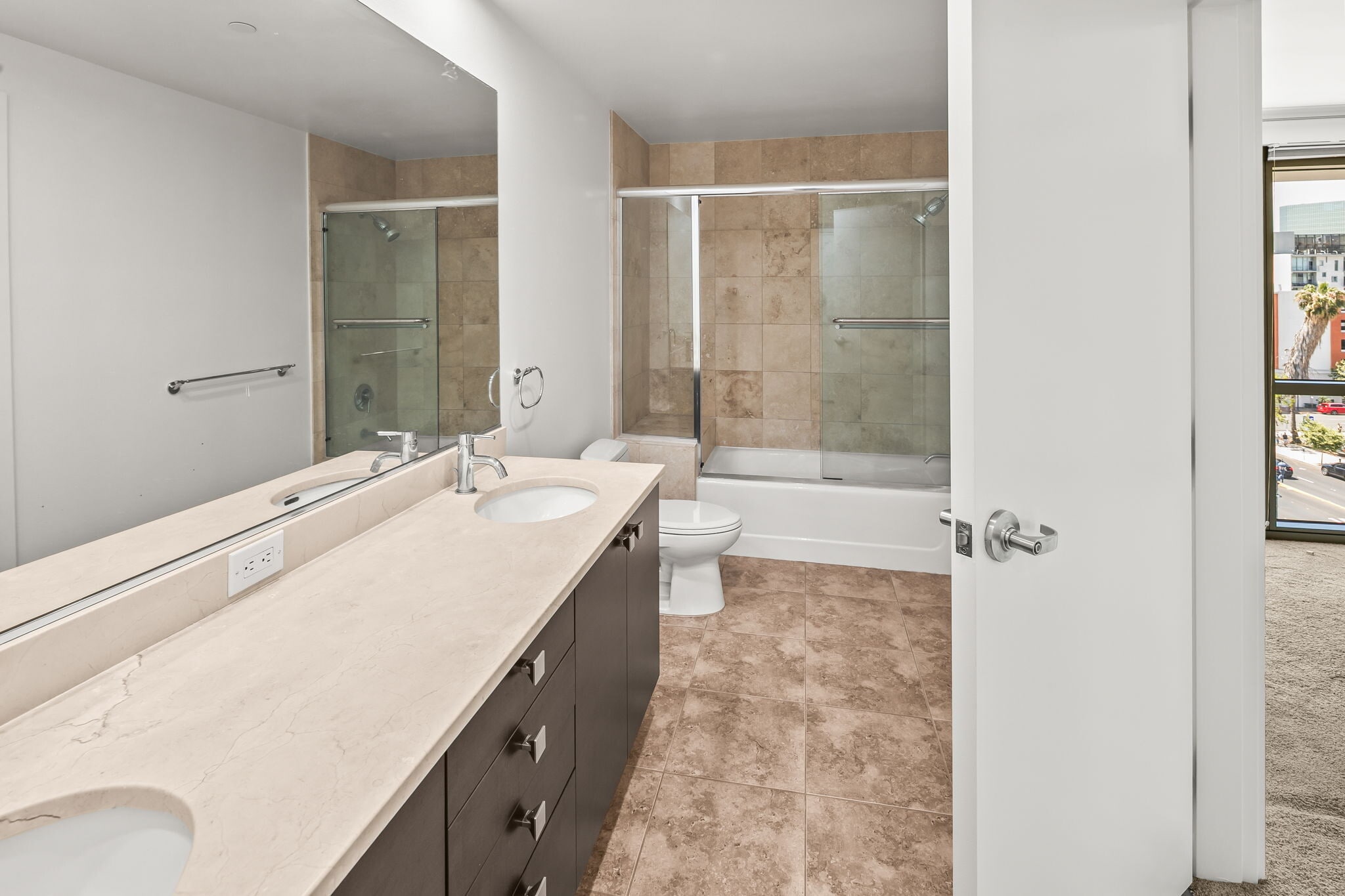 Building Photo - 800 The Mark Ln