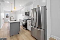 Building Photo - 524 N Pulaski St