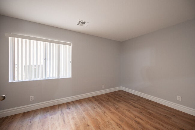Building Photo - 248 Tie Breaker Ct