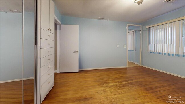 Building Photo - 11 Rockhill Rd