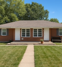 Building Photo - 1021-1021 S Appleton Ave