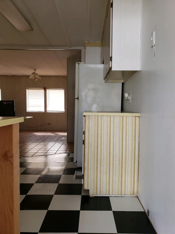 Building Photo - 1909 Shady Cove Dr