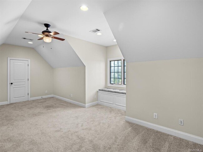 Building Photo - 3900 Turning Leaf Loop