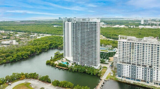Building Photo - 16385 Biscayne Blvd
