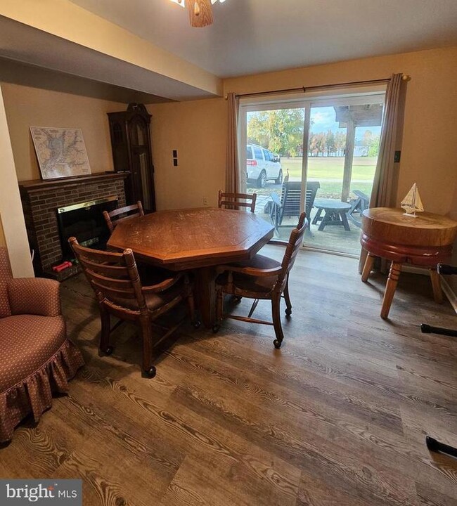 Building Photo - 82 Basin Rd