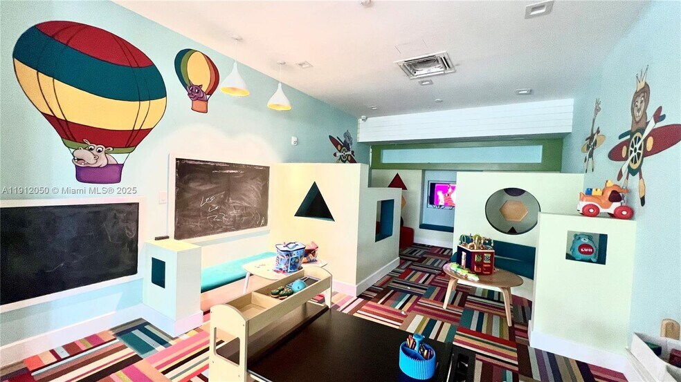 Building Photo - 4670 NW 84th Ave