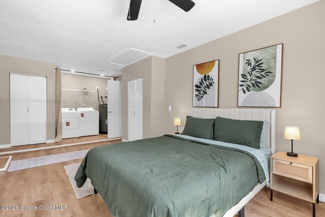 Building Photo - 4840 Mango Ave