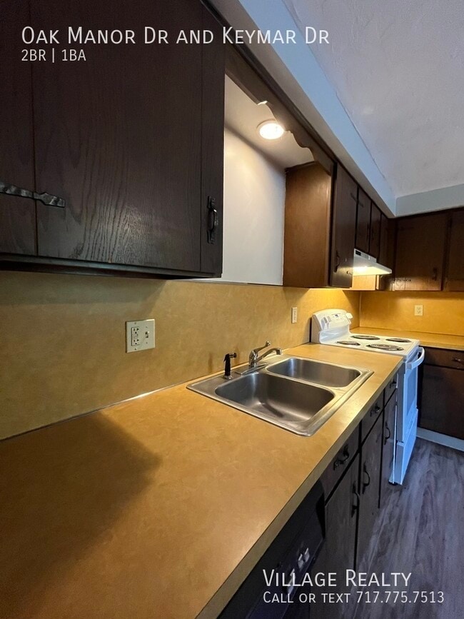 Building Photo - 176 Oak Manor Dr