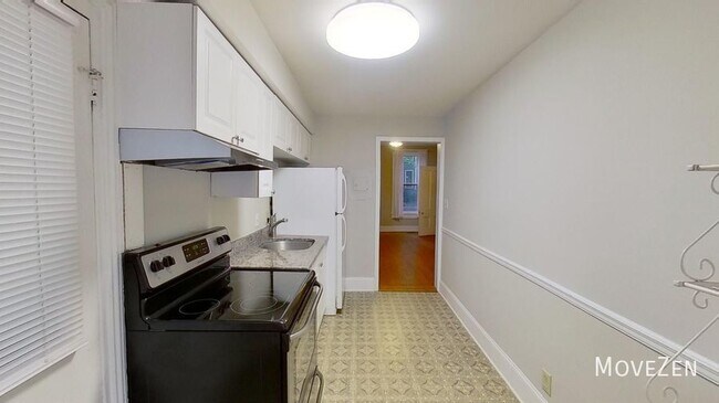 Building Photo - 604 N Blount St