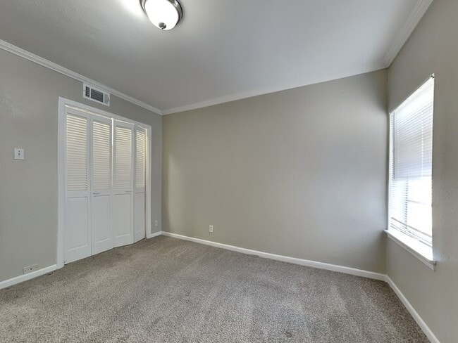 Building Photo - 614 Maydelle Ln