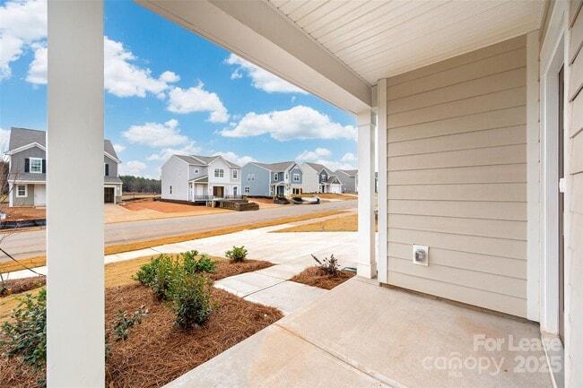 Building Photo - 108 Rock Ave