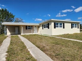 Building Photo - 8010 Hyde Park Ave