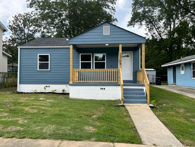 Primary Photo - 2304 33rd Ave N