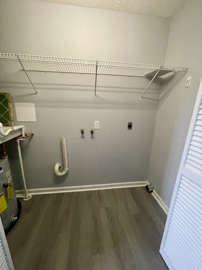 Building Photo - 1307 Homestead Garden Ct