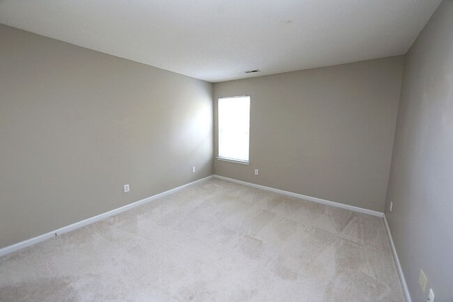 Building Photo - 3 Bedroom Home/2 Car Garage  *NW Raleigh L...