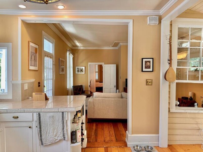 Building Photo - 212 Nevada St