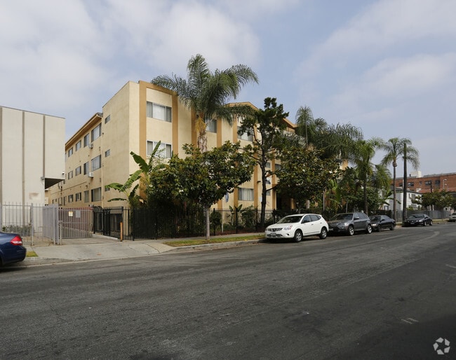 817 S St Andrews Pl Los Angeles Ca Apartment Finder Primary Photo 817 S St Andrews Pl