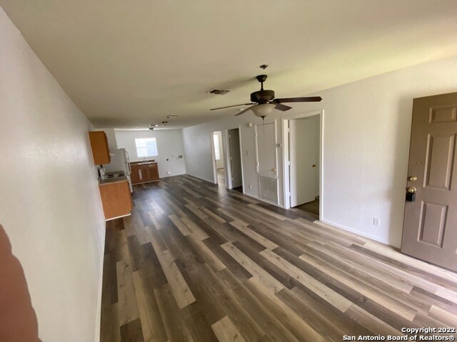 Building Photo - 930 Drury Ln