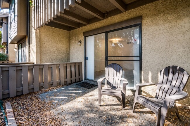 Building Photo - Exclusive Las Colinas Condo • 1st Floor & ...