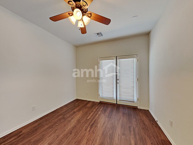 Building Photo - 15954 W Port Royale Ln