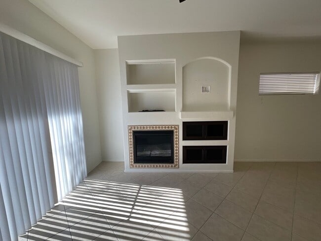 Building Photo - Gated community near Sabino Canyon/Tangue Verde