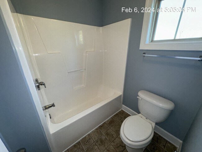 Building Photo - 118 Blackhawk Lane