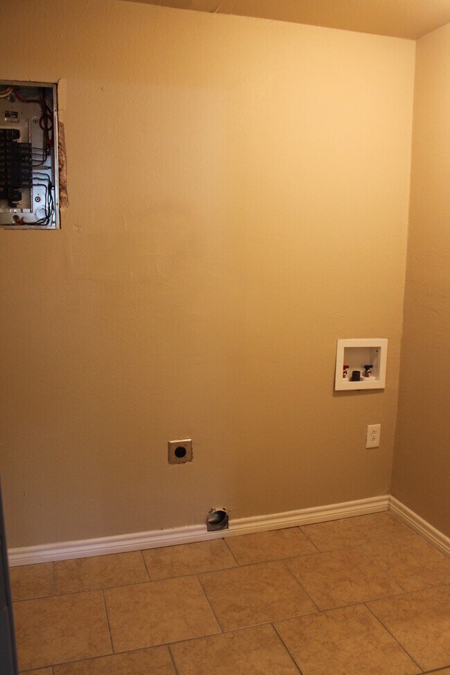 Building Photo - 2821 56th St