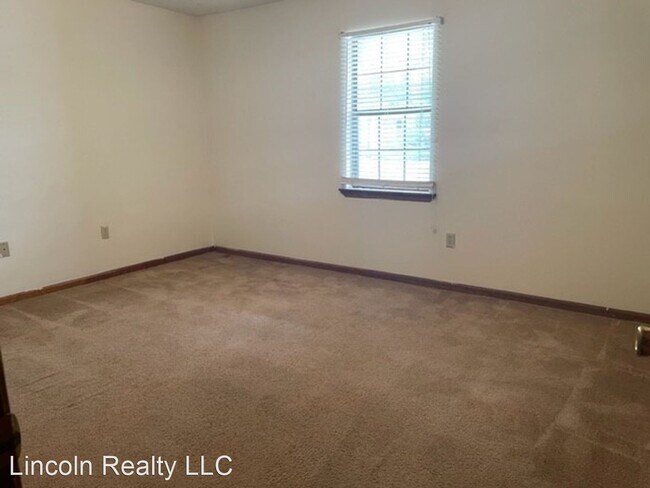 Building Photo - 2 br, 1 bath House - 1754 B Poplar St*