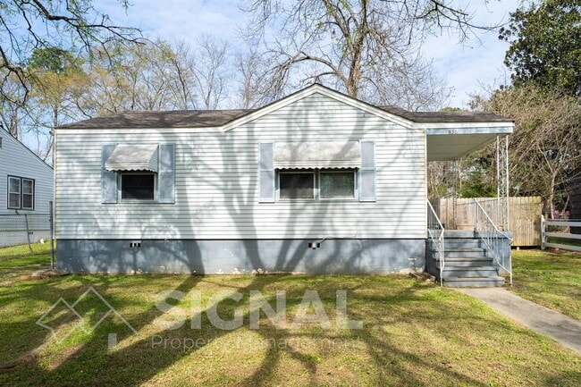 Building Photo - 5836 Court Q