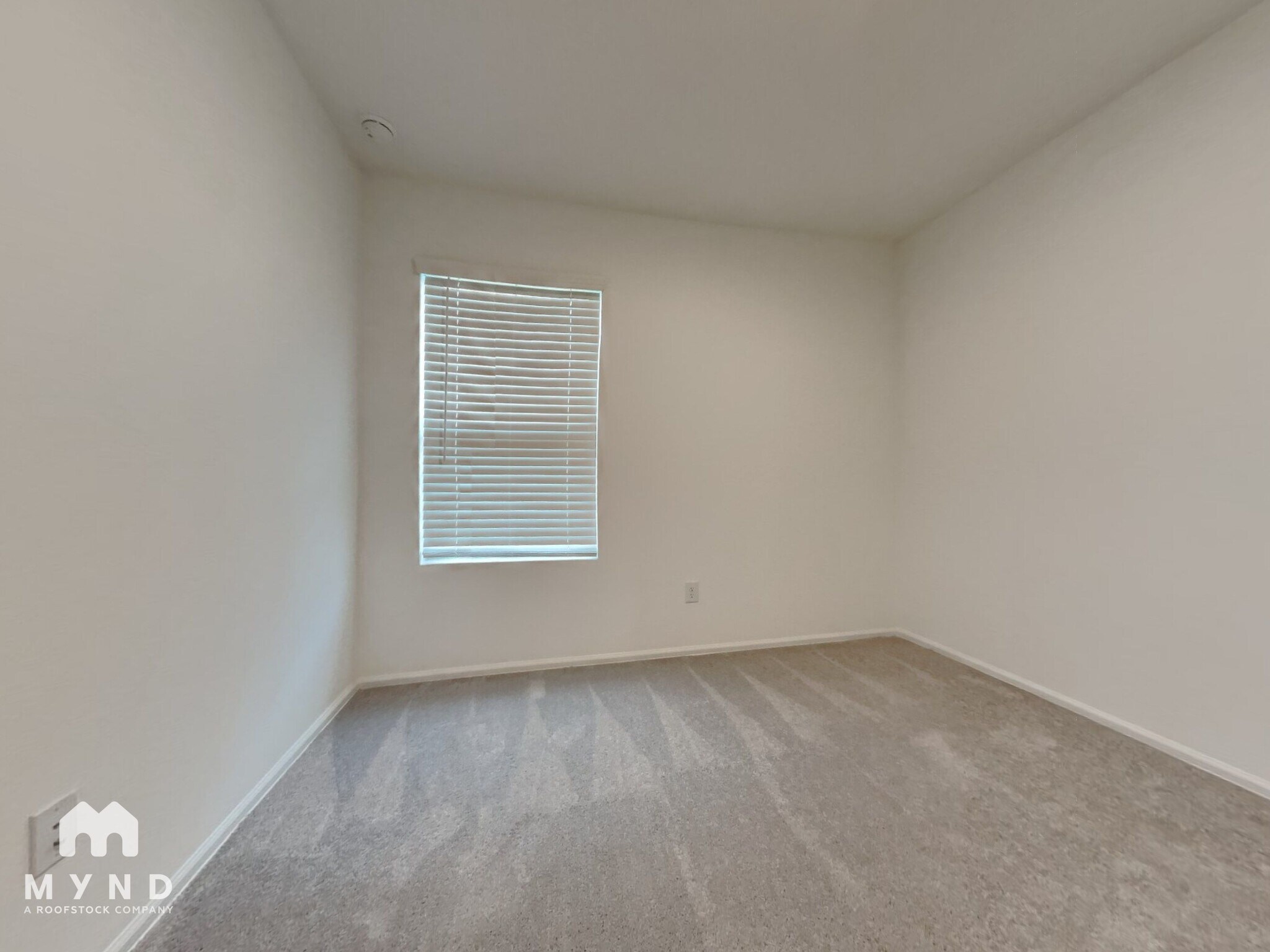 Building Photo - 9002 Burnet Flds Dr