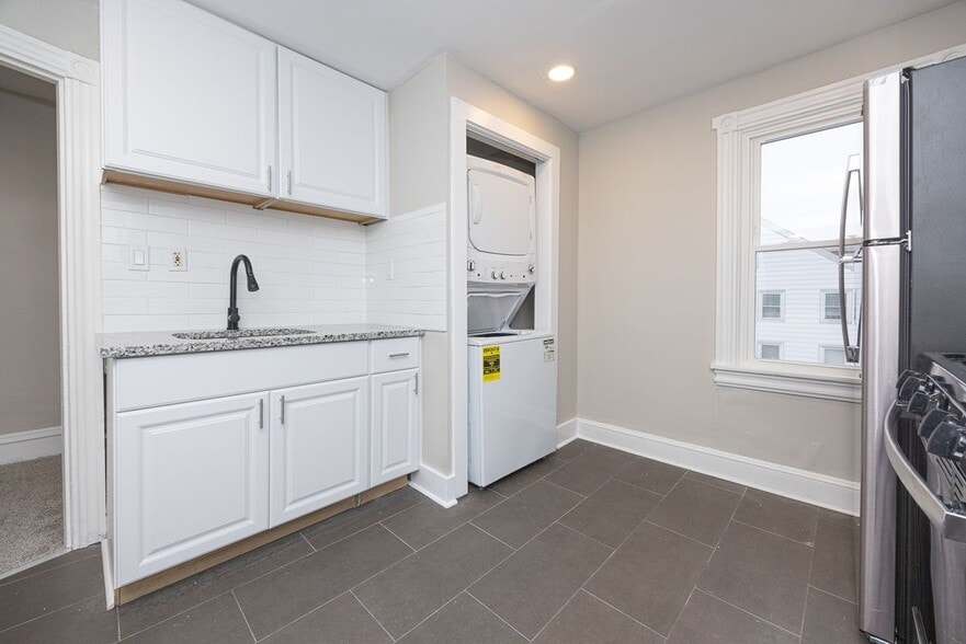 Building Photo - 225 Jefferson Ave