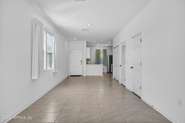 Building Photo - 125 Elmhurst Ln