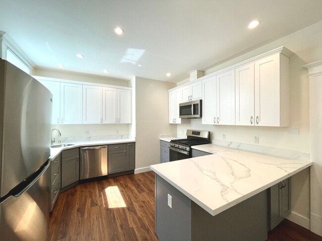 Primary Photo - 2448-2454-2454 15th St