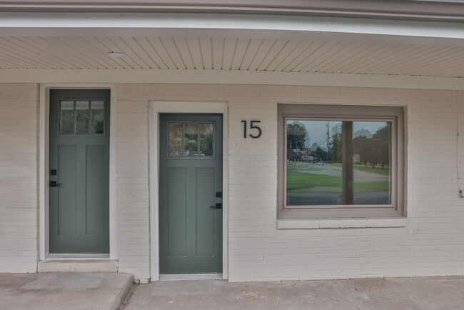 Building Photo - Modern Remodel with Designer Finishes | All Utilities Included