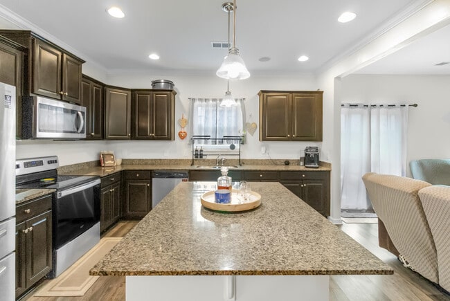 Building Photo - 4105 Thimbleberry Dr