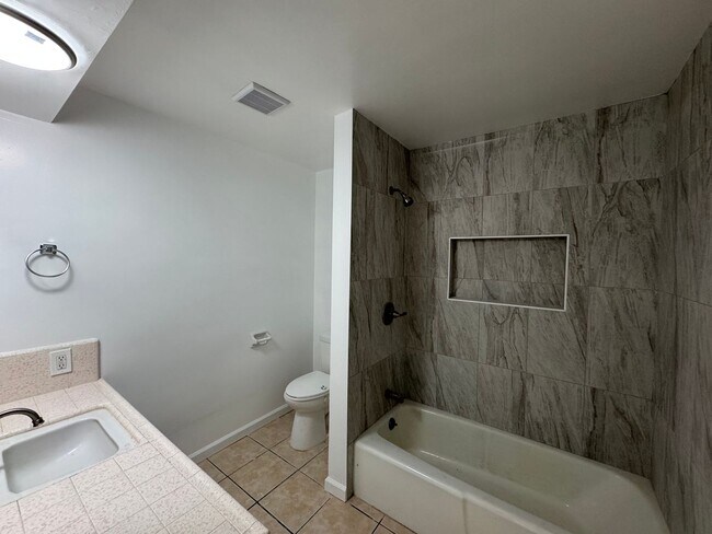 Building Photo - Panorama Terrace