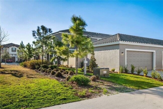 Building Photo - 13300 Wildgrass Trl