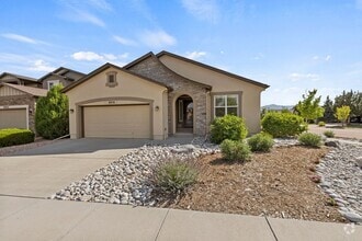 Building Photo - Immaculate & Stunning 4BD Ranch Style in C...
