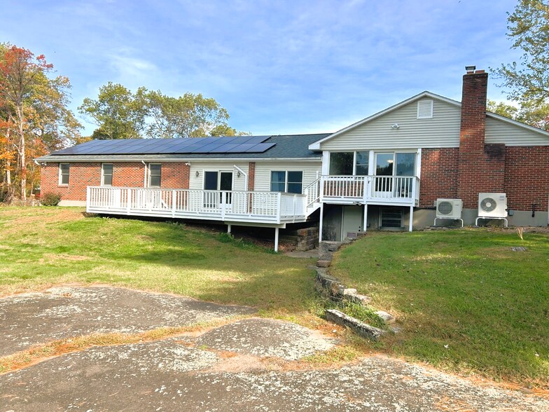 Building Photo - 39 Jackson St