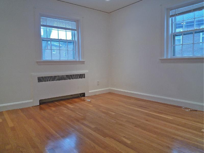 Building Photo - 37 Wyman St