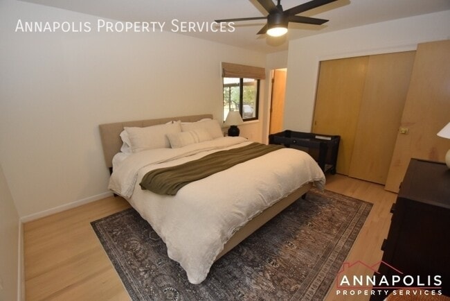 Building Photo - 364 Dun Robbin Dr