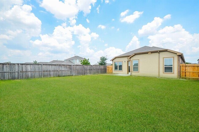Building Photo - 20918 Cullen Ranch Rd