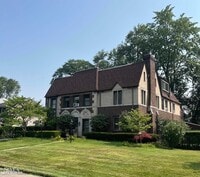 Building Photo - 752 Trombley Rd