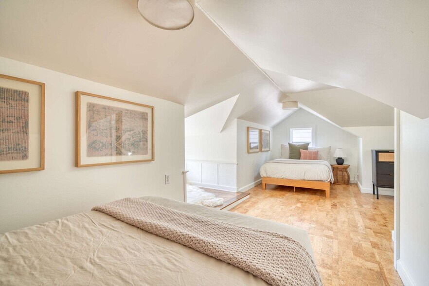 Building Photo - 1235 N Prescott St