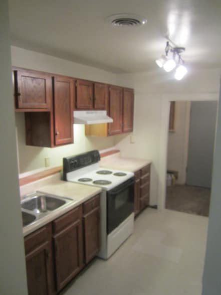 Building Photo - 2615 Polk St NE